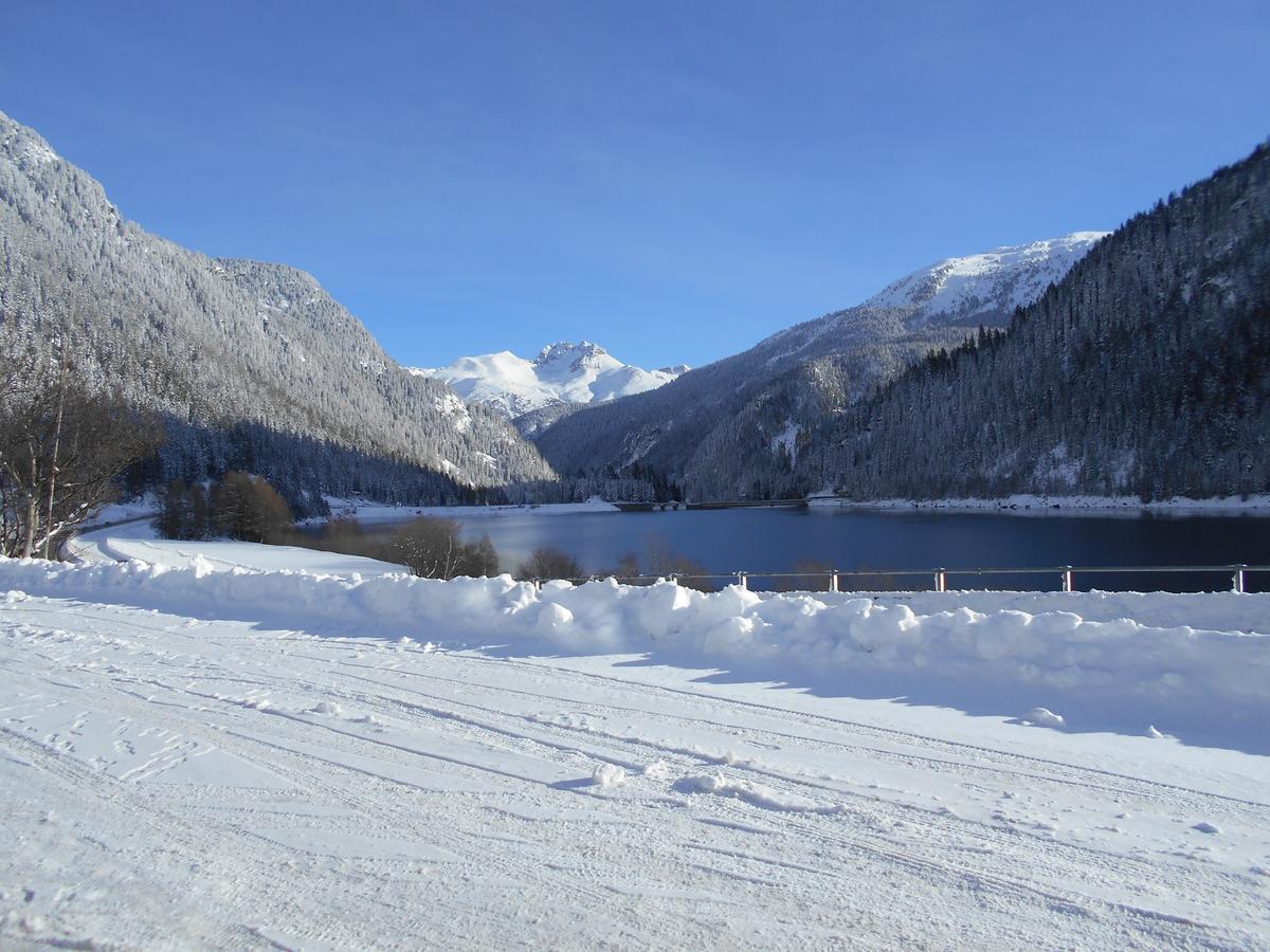 Hotel Seeblick Sufers Екстер'єр фото