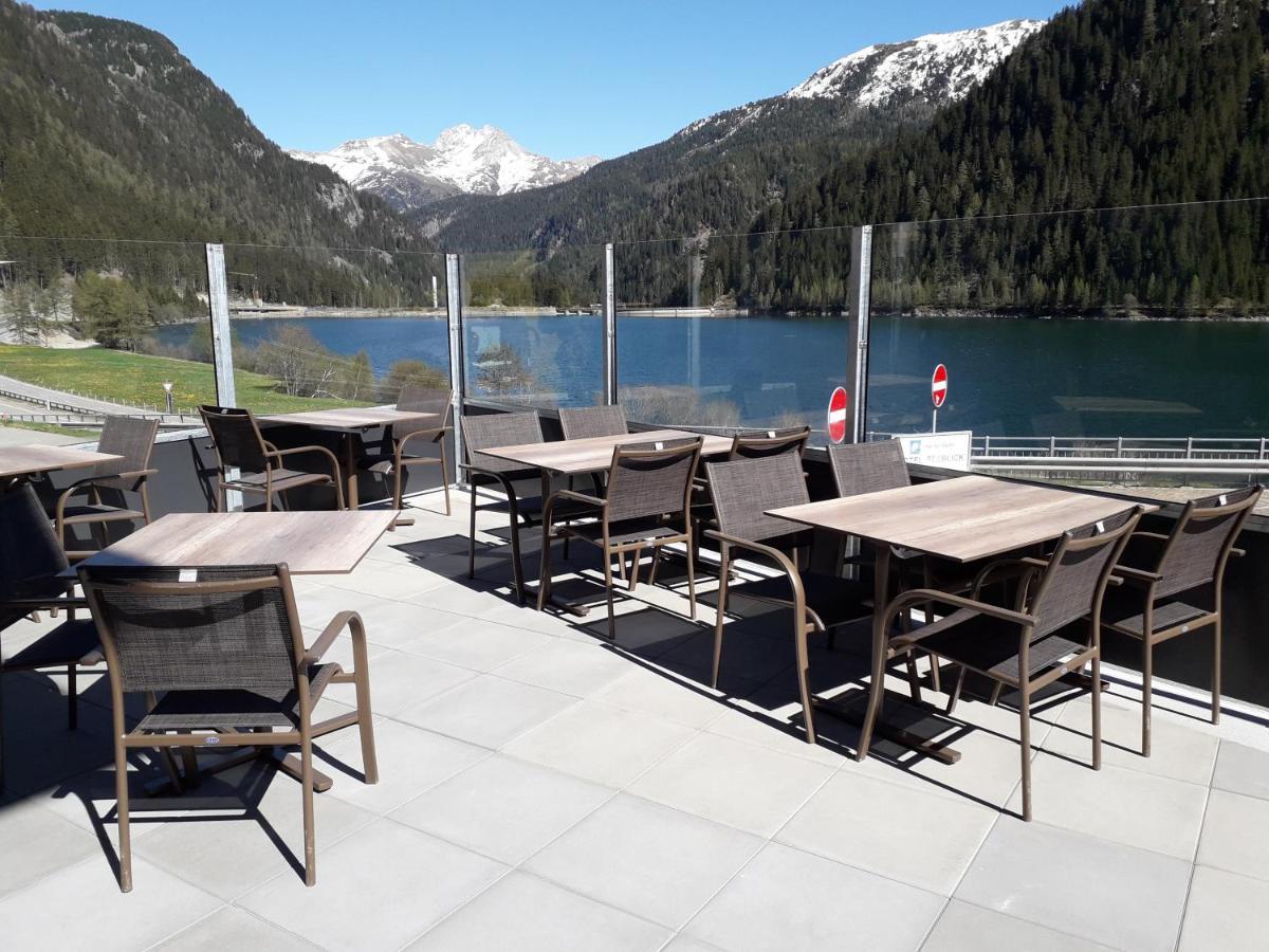 Hotel Seeblick Sufers Екстер'єр фото